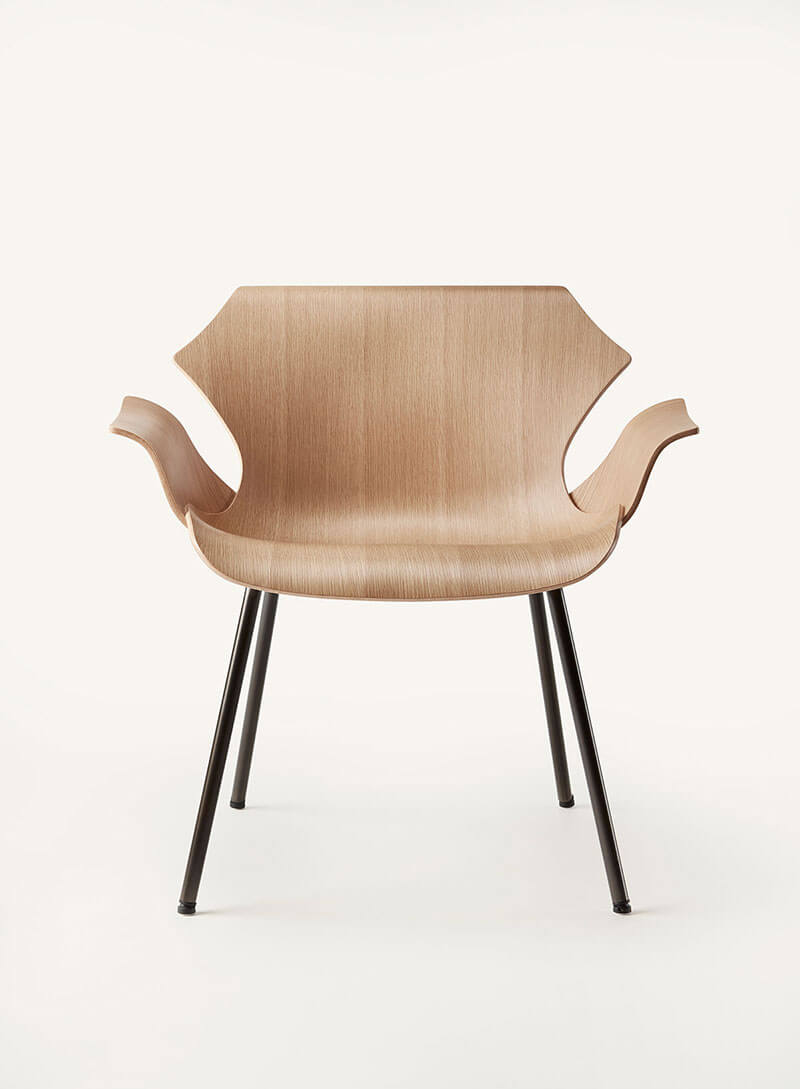 PETAL LOUNGE ARMCHAIR par BassamFellows
