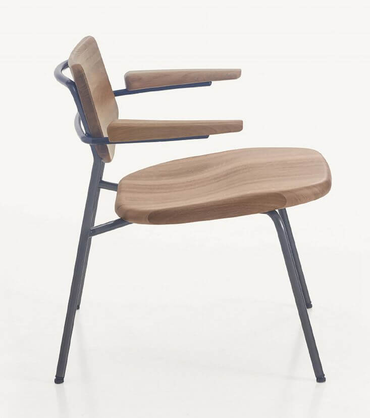 PIPE LOUNGE CHAIR par BassamFellows