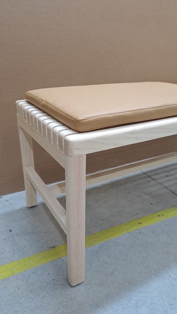 SLAT BENCH par BassamFellows