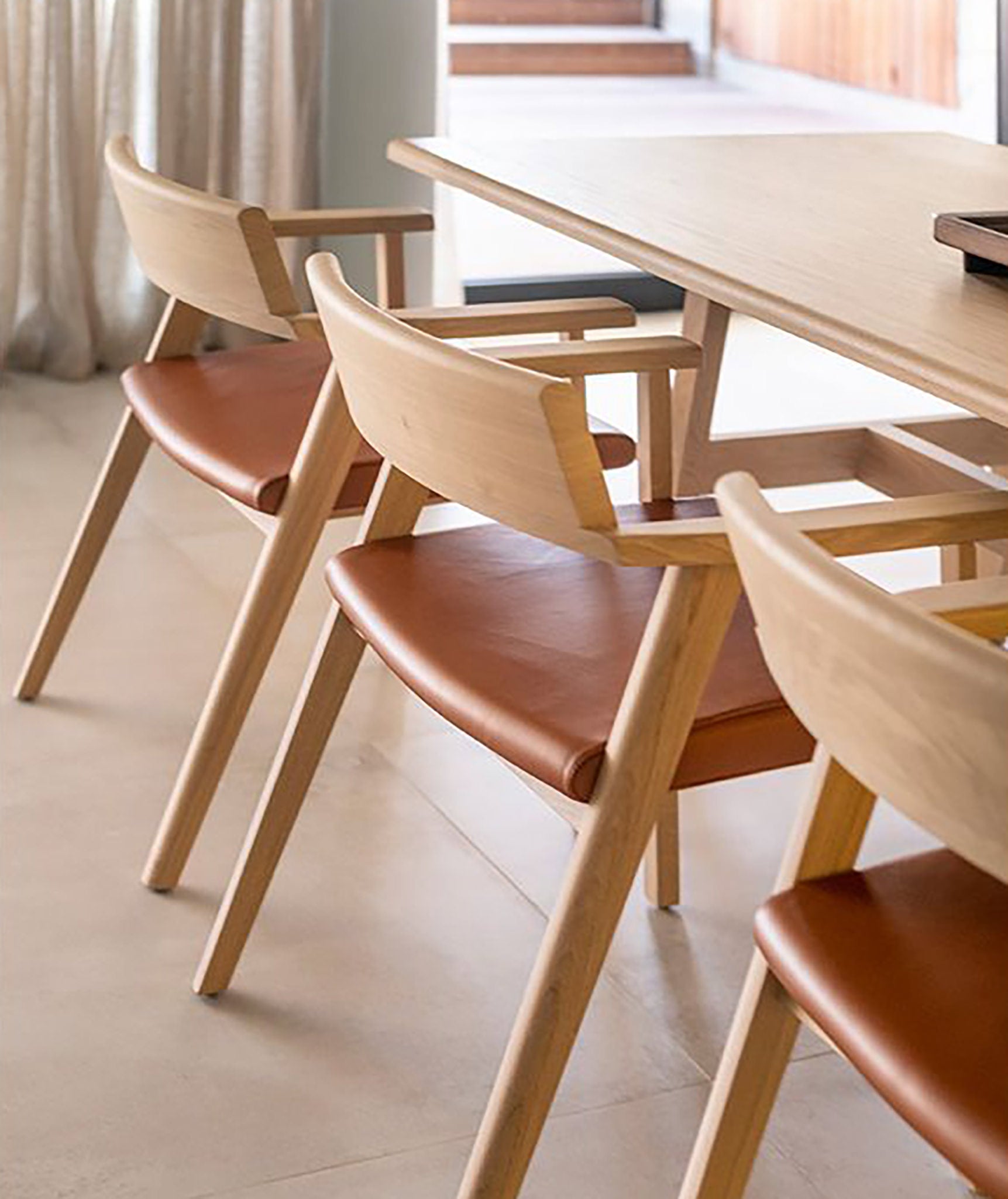 WEDGE CHAIR par BassamFellows