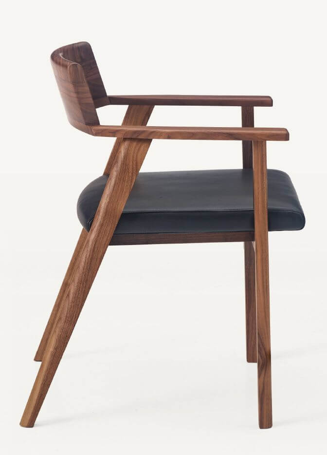 WEDGE CHAIR par BassamFellows