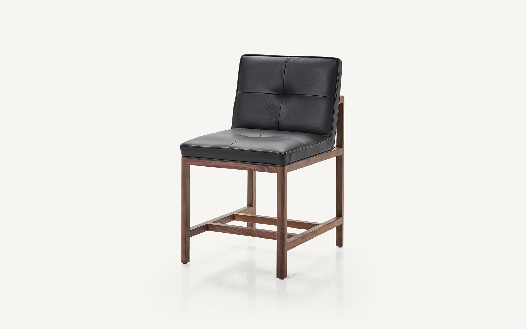 WOOD FRAME CHAIR par BassamFellows