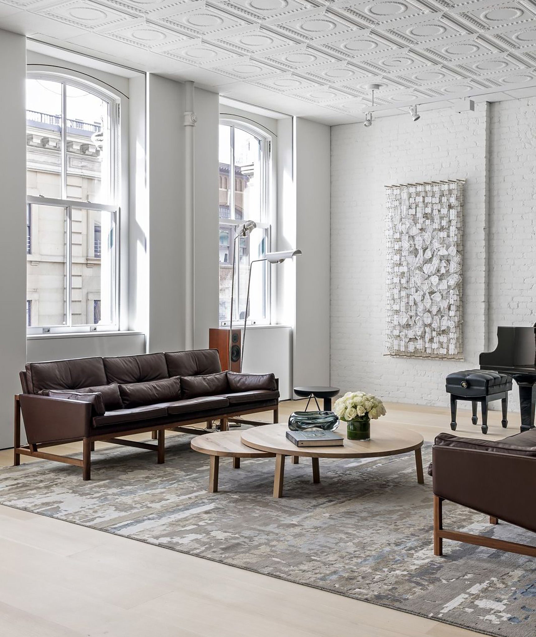 WOOD FRAME SOFAS par BassamFellows