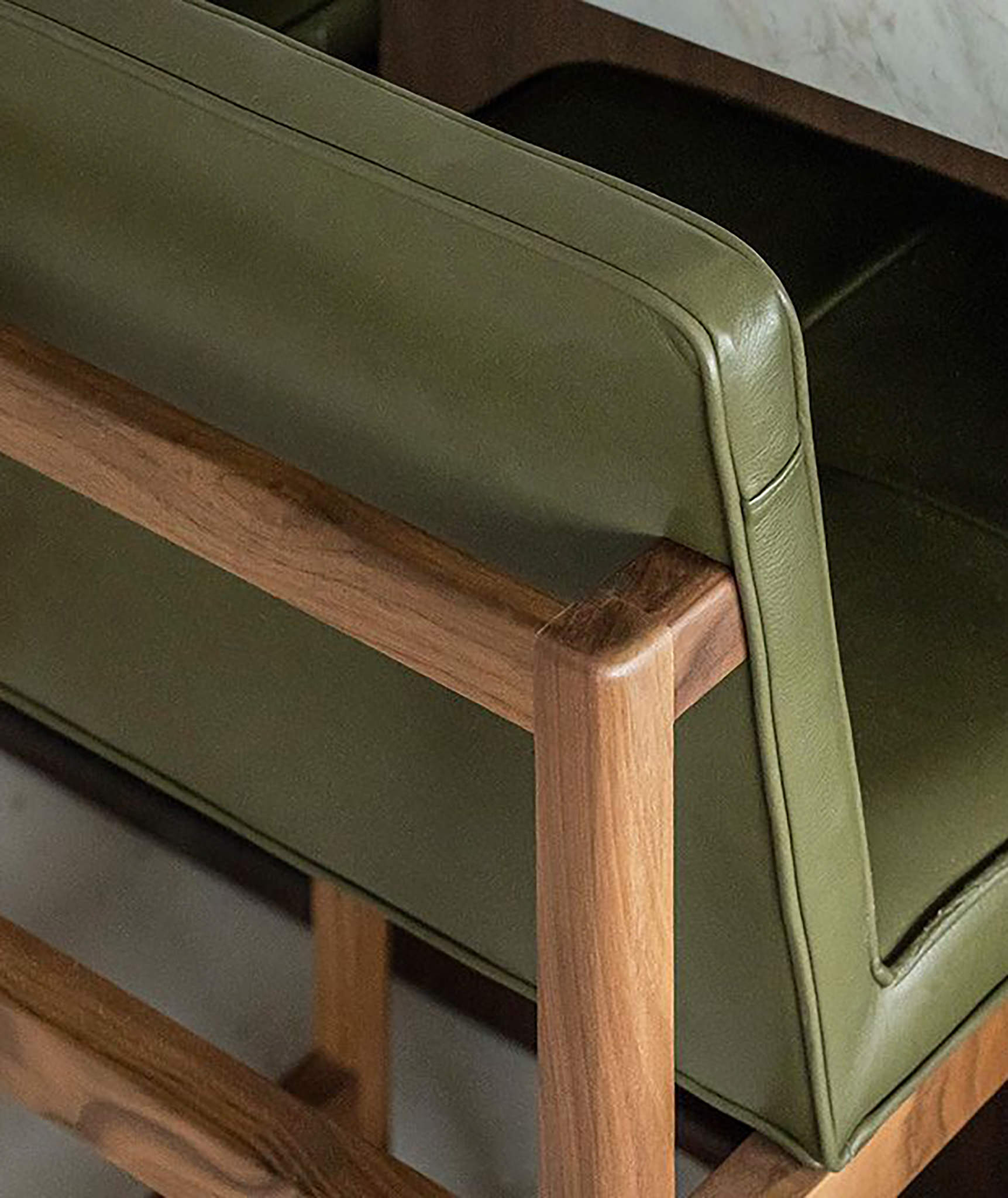 WOOD FRAME STOOLS par BassamFellows