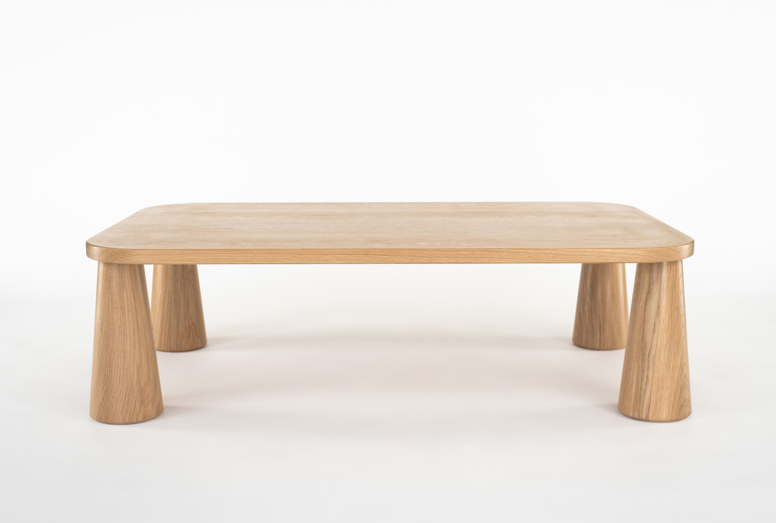 PILLAR COFFEE TABLE par Ben & Aja Blanc