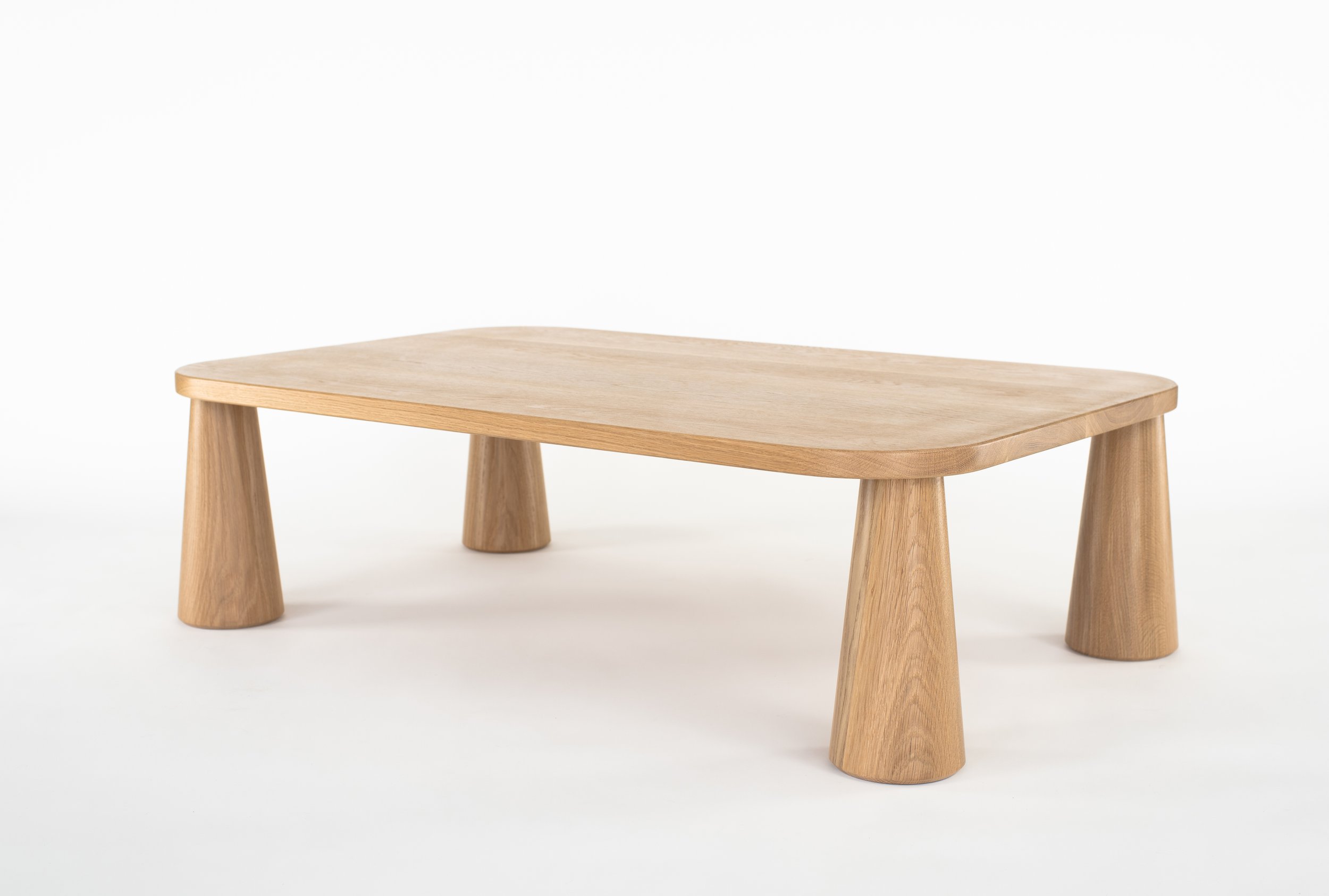 PILLAR COFFEE TABLE par Ben & Aja Blanc