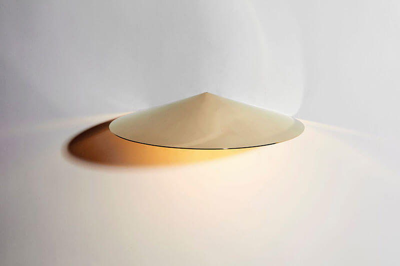 SHADE SCONCE par Blue Green Works