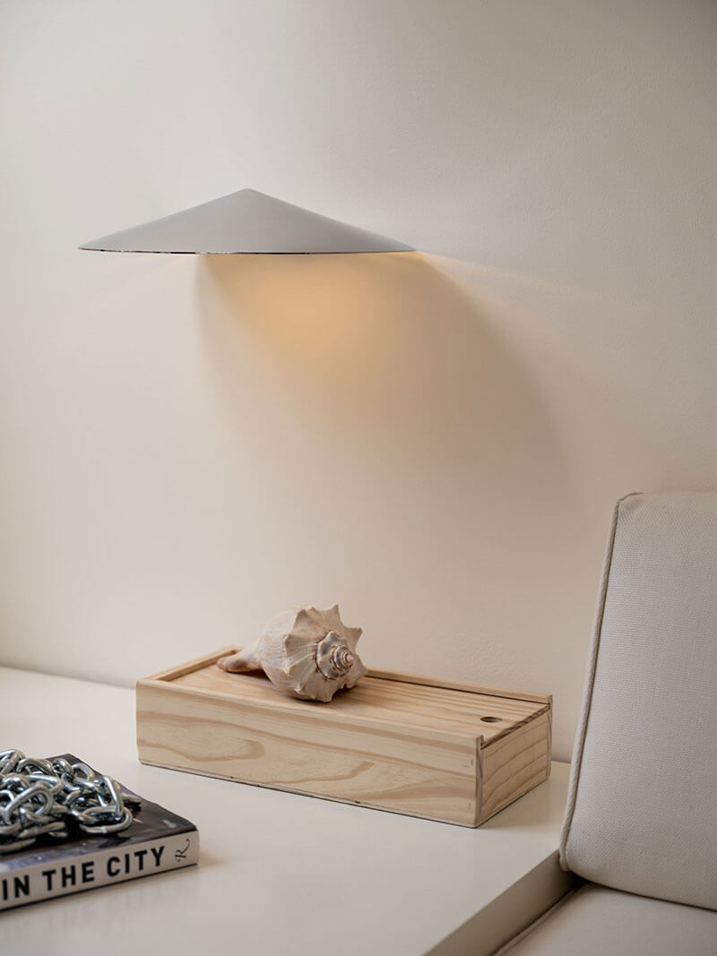 SHADE SCONCE par Blue Green Works