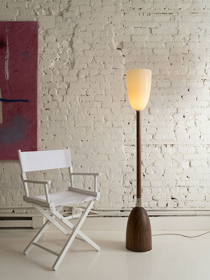 TROPHY FLOOR LAMP par Blue Green Works