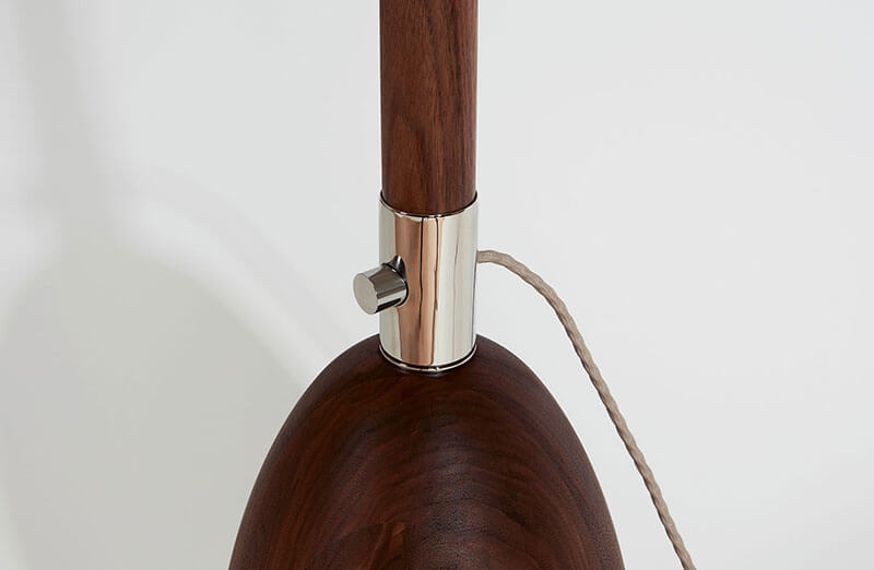 TROPHY FLOOR LAMP par Blue Green Works