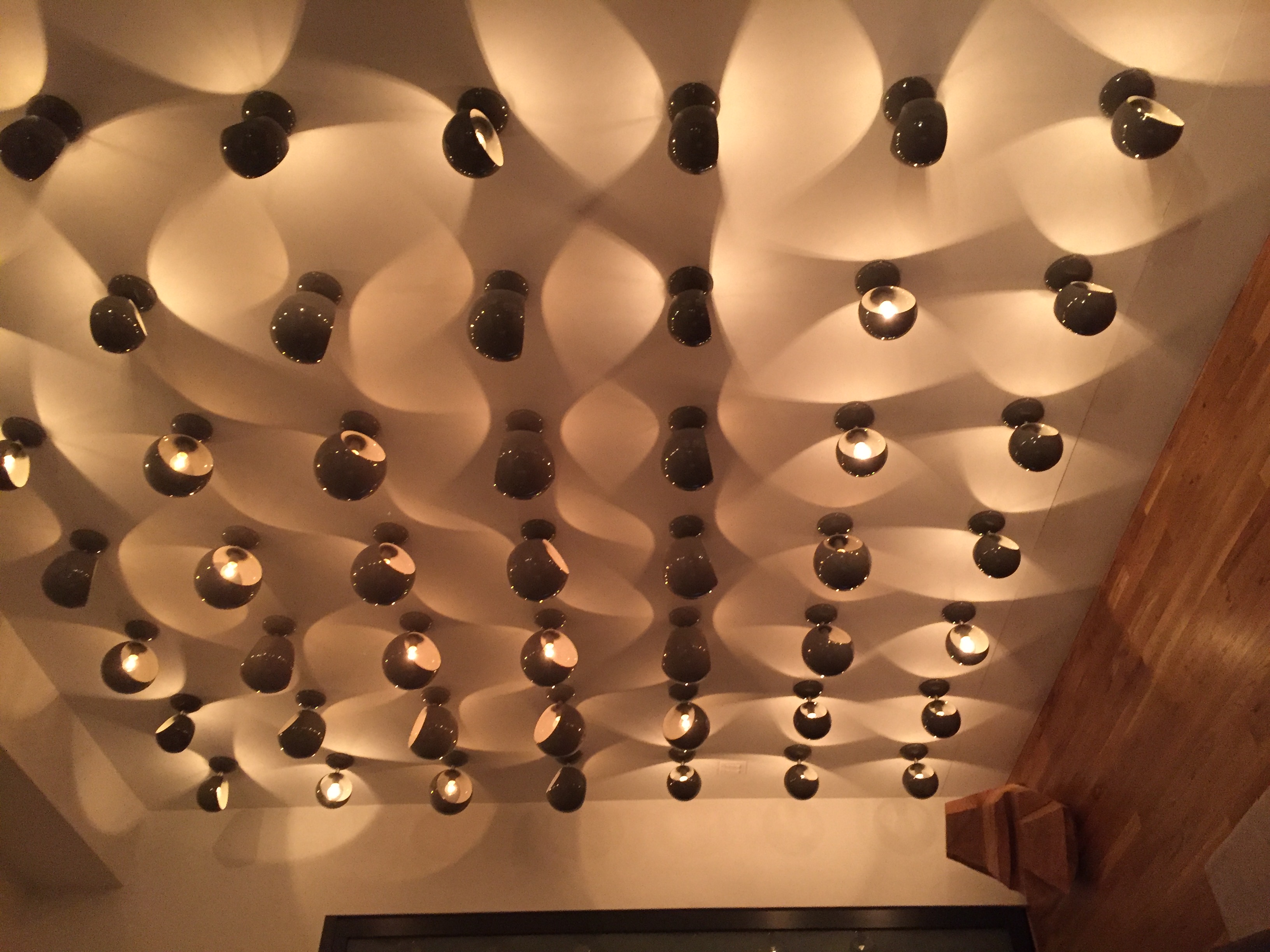 BOI SCONCE No.209 & 214 par David Weeks