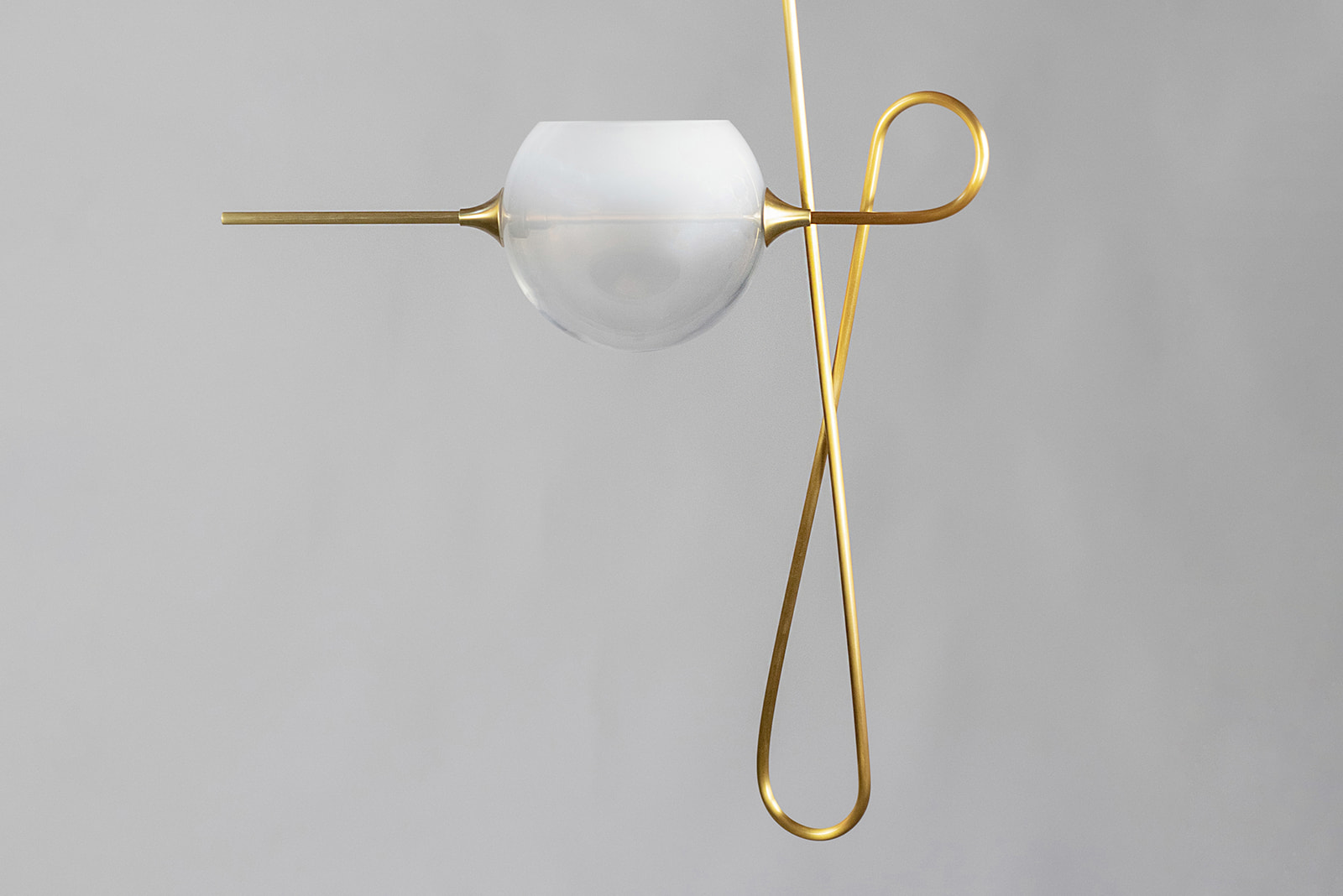 WHIPLASH PENDANT No. 460 par David Weeks
