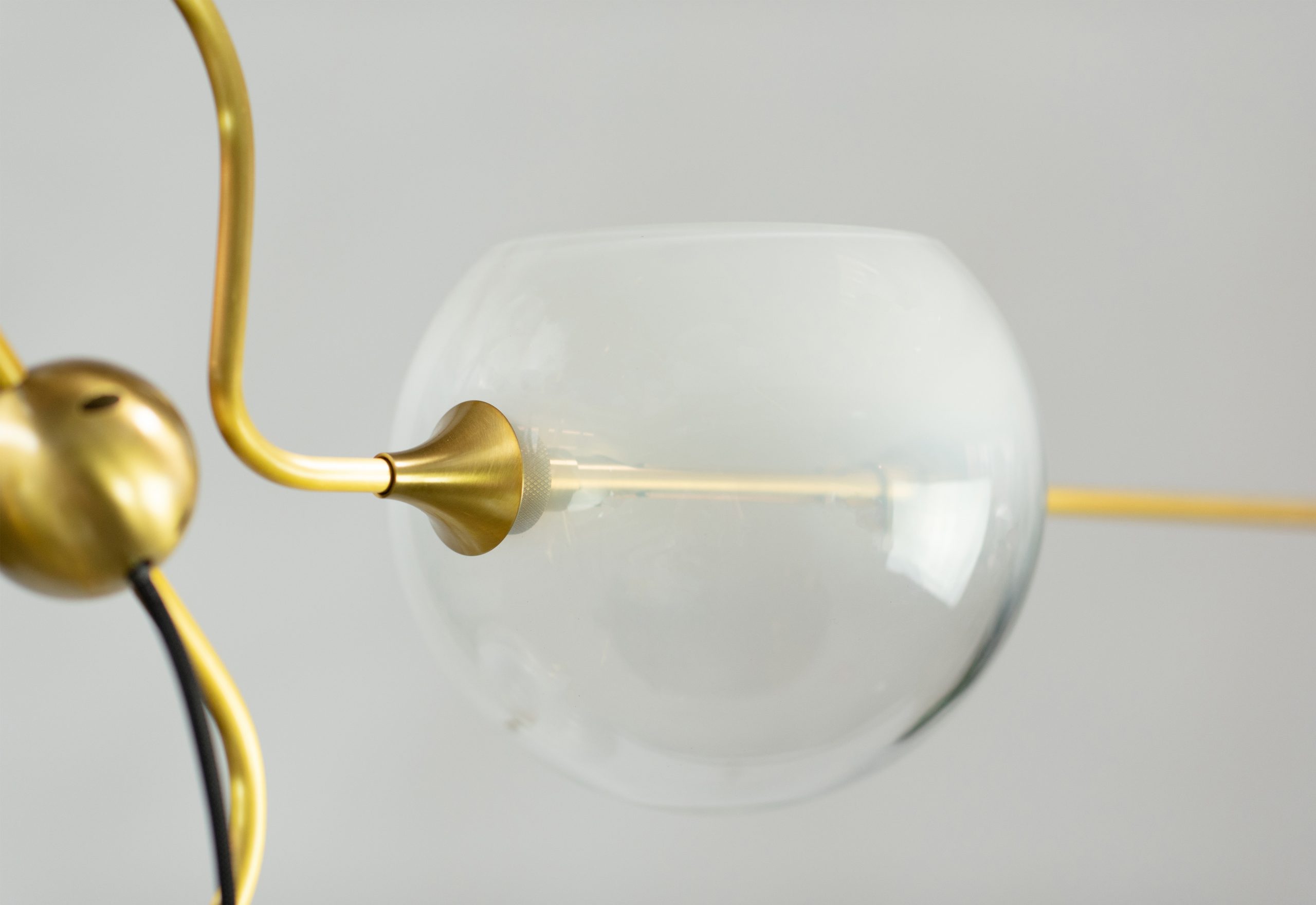 WHIPLASH TIERED PENDANT No. 461 par David Weeks