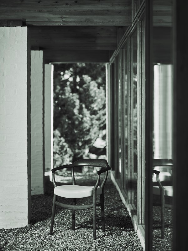 44 Chair par Finn juhl