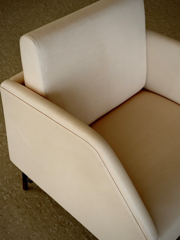 77 Chair par Finn juhl