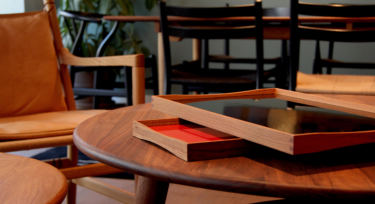 TURNING TRAY par Finn juhl
