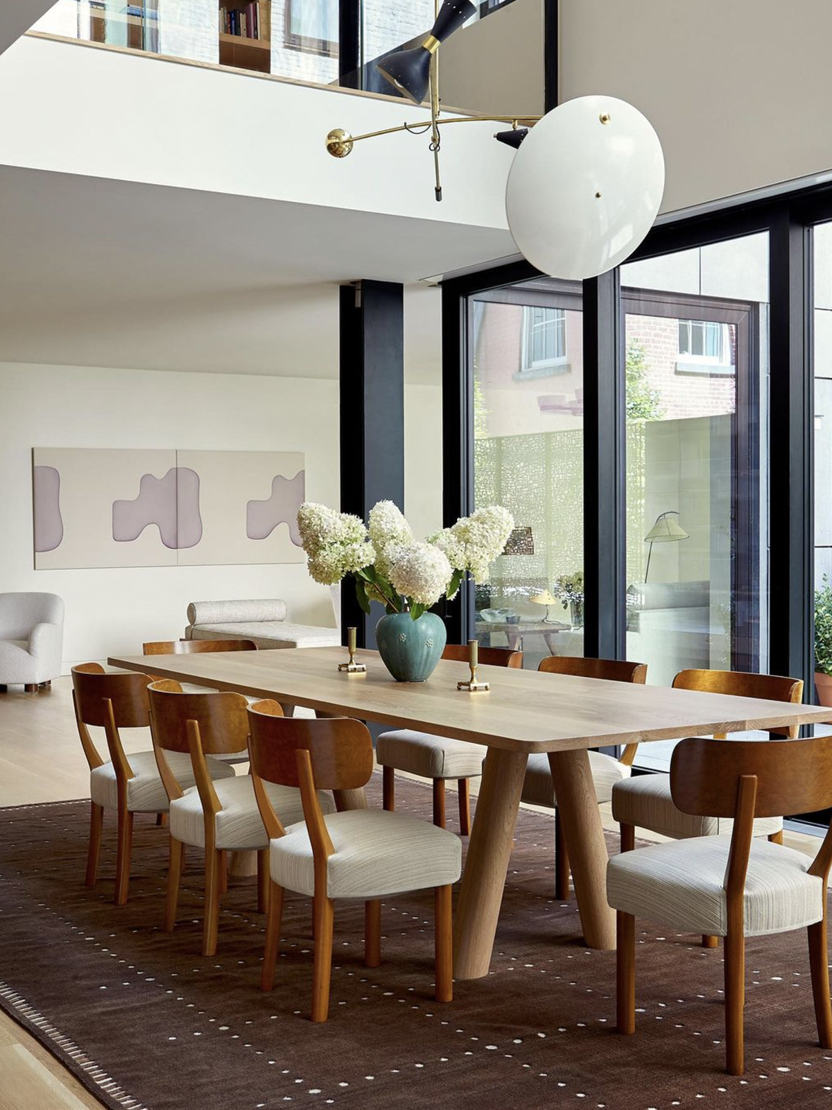 COLUMN DINING TABLE - ANGLED LEG par Fort Standard