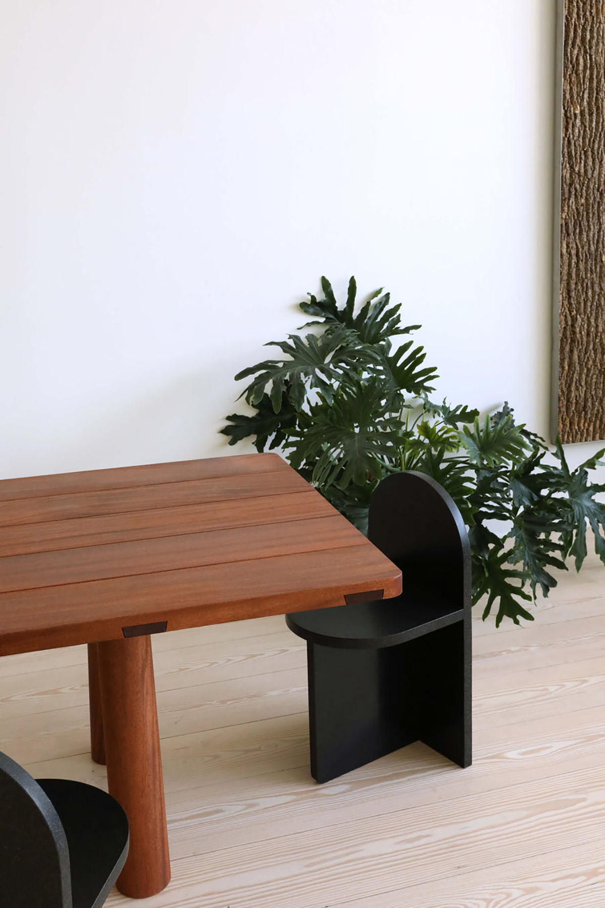 COLUMN DINING TABLE - ANGLED LEG/ OUTDOOR par Fort Standard