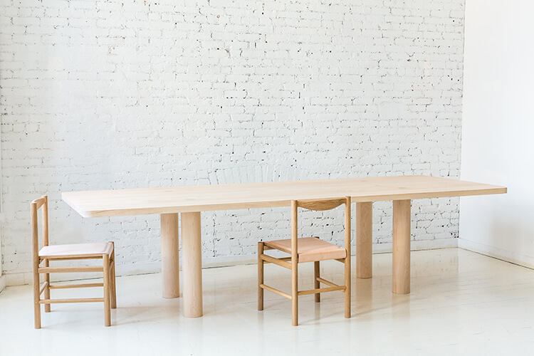 COLUMN DINING TABLE - CENTRAL LEG par Fort Standard