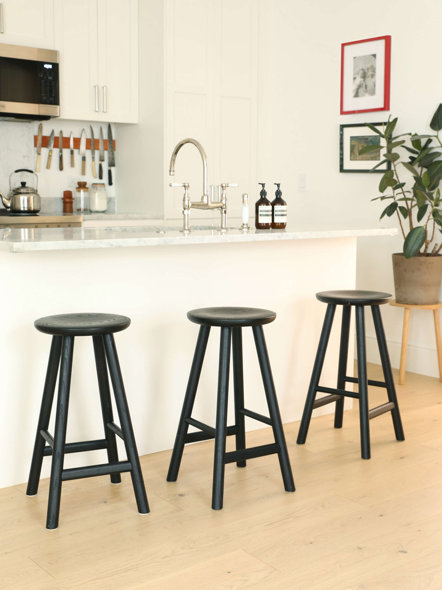 RANGE STOOL BACKLESS par Fort Standard