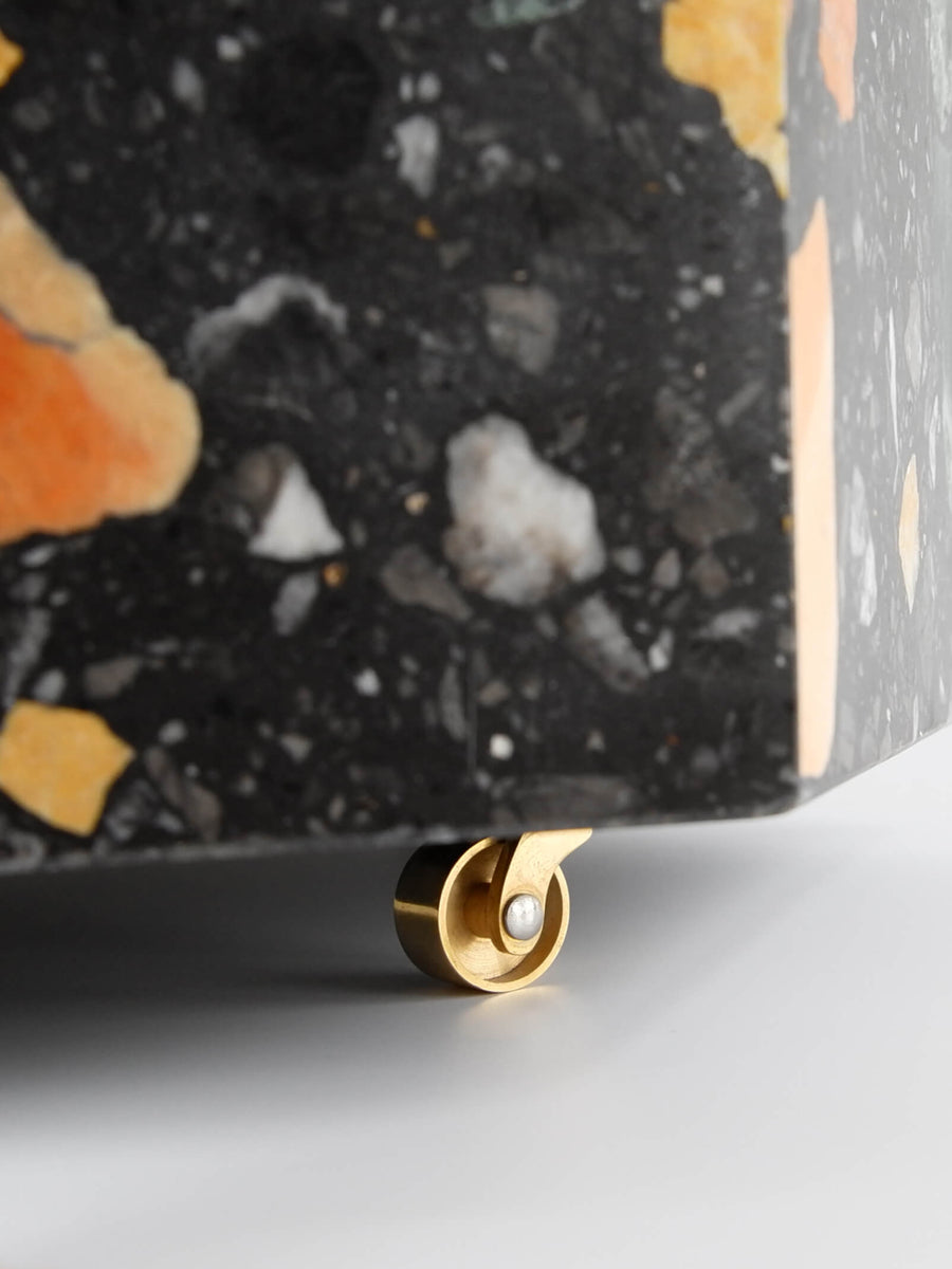 STONE PLANTER par Fort Standard