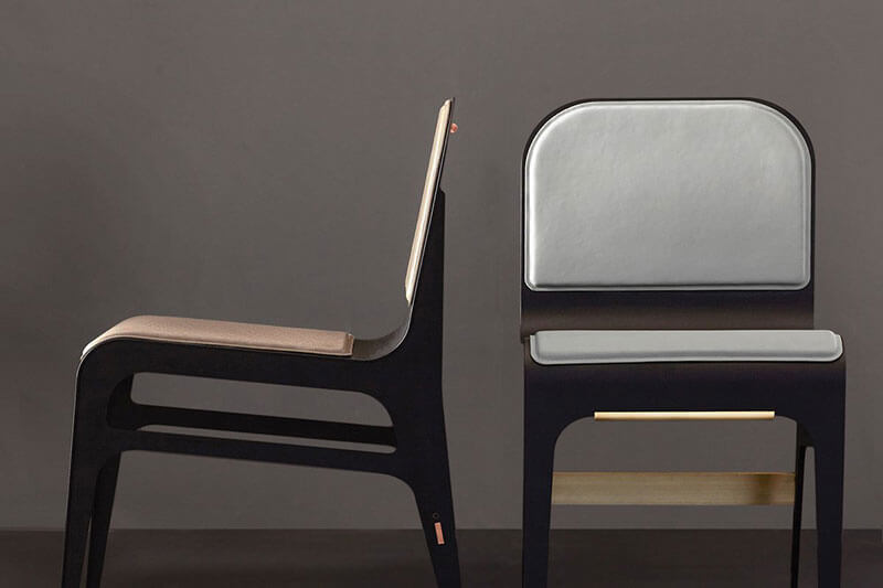 BARDOT CHAIR par Gabriel Scott