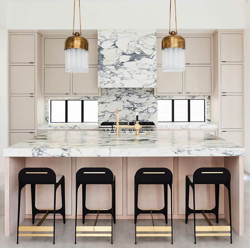 BARDOT COUNTER STOOL par Gabriel Scott
