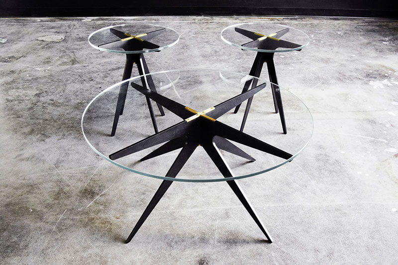 DEAN ROUND COFFEE TABLE par Gabriel Scott