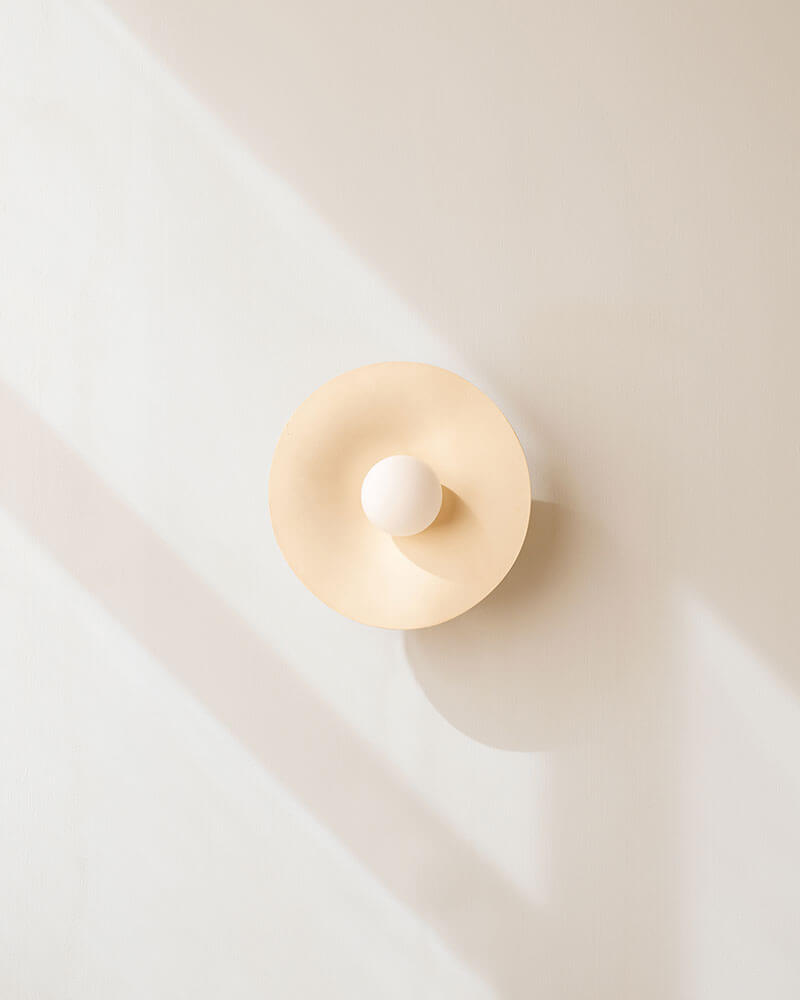 ALIEN ORB SURFACE MOUNT par IN COMMON WITH