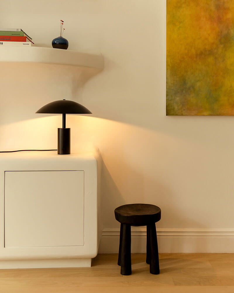 ARUNDEL LOW TABLE LAMP par IN COMMON WITH