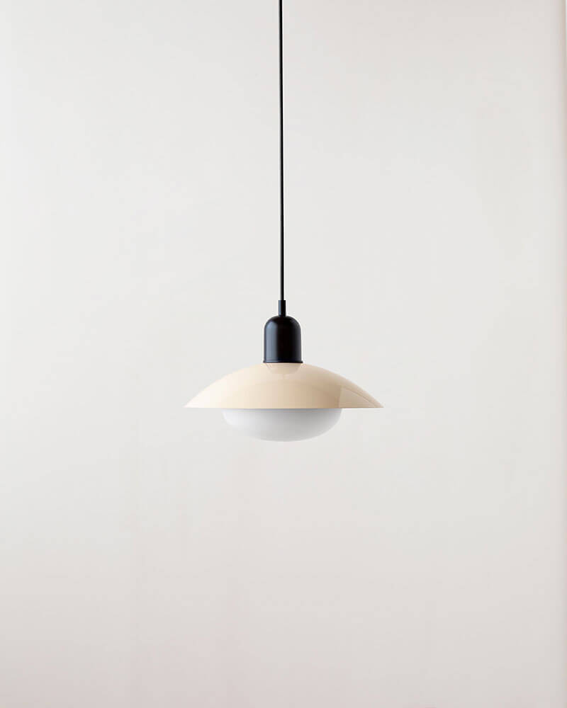 ARUNDEL MUSHROOM PENDANT par IN COMMON WITH