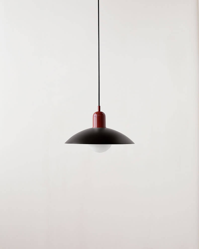 ARUNDEL ORB PENDANT par IN COMMON WITH