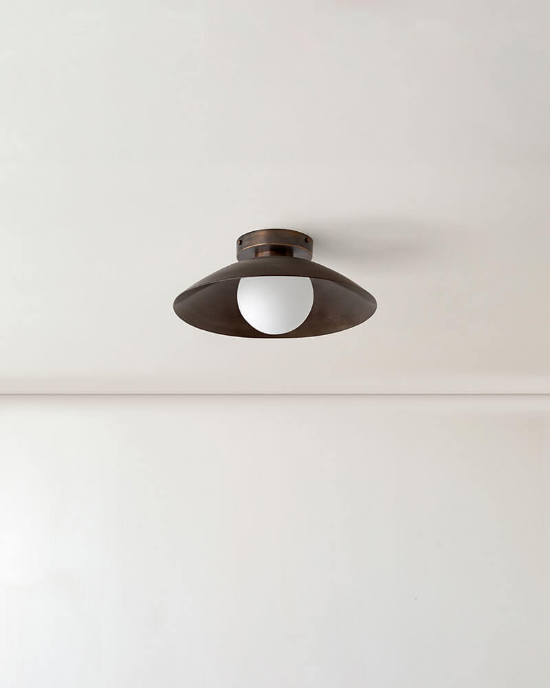 BRASS ARUNDEL ORB SURFACE MOUNT par IN COMMON WITH