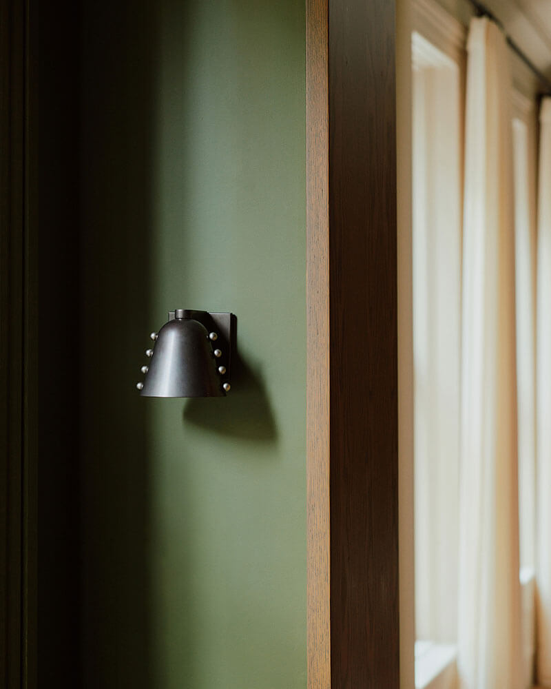 BRASS GEMMA SCONCE, SMALL par IN COMMON WITH