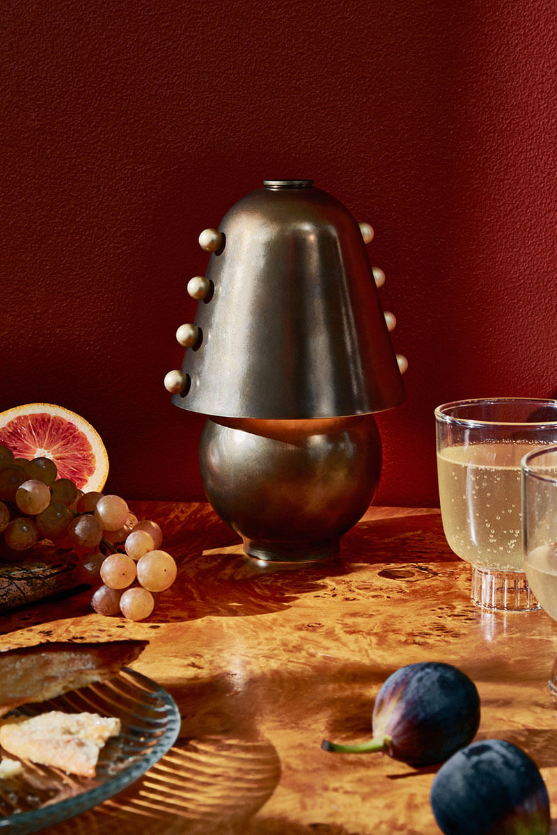 BRASS GEMMA TABLE LAMP, SMALL par IN COMMON WITH