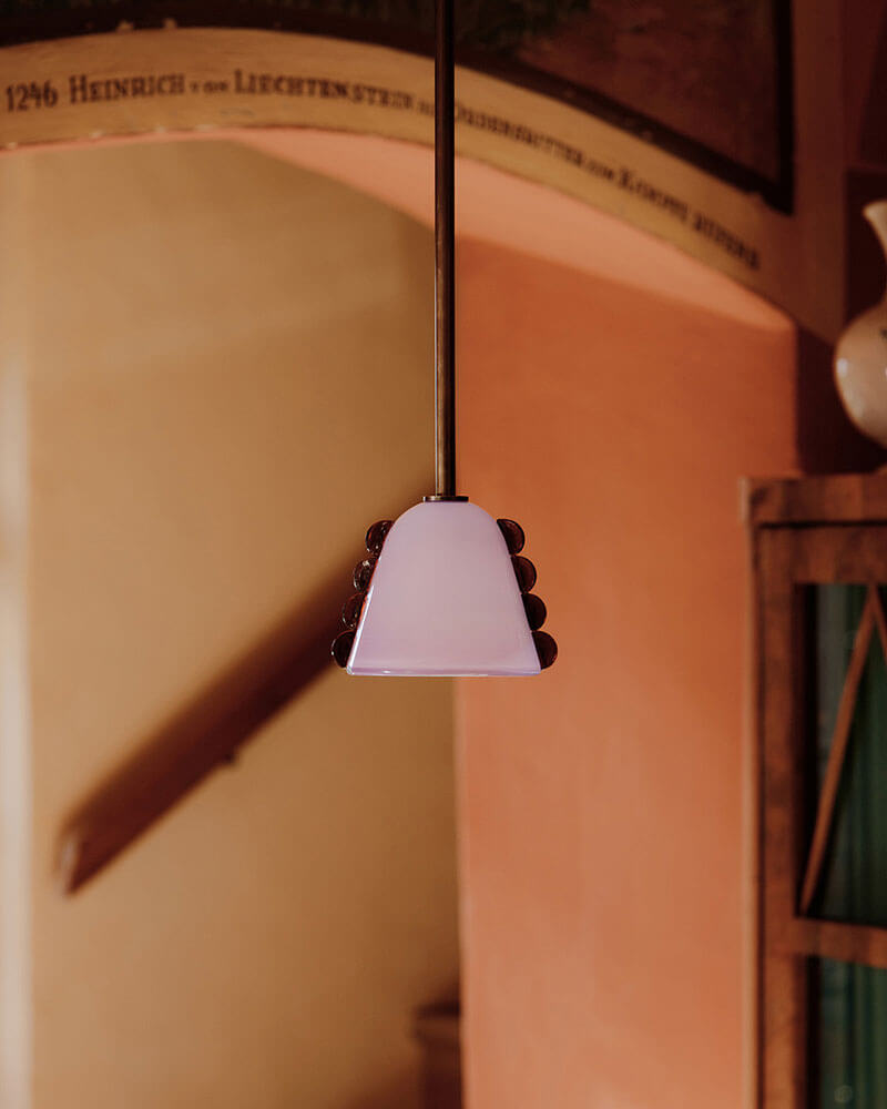CALLA PENDANT, SMALL par IN COMMON WITH