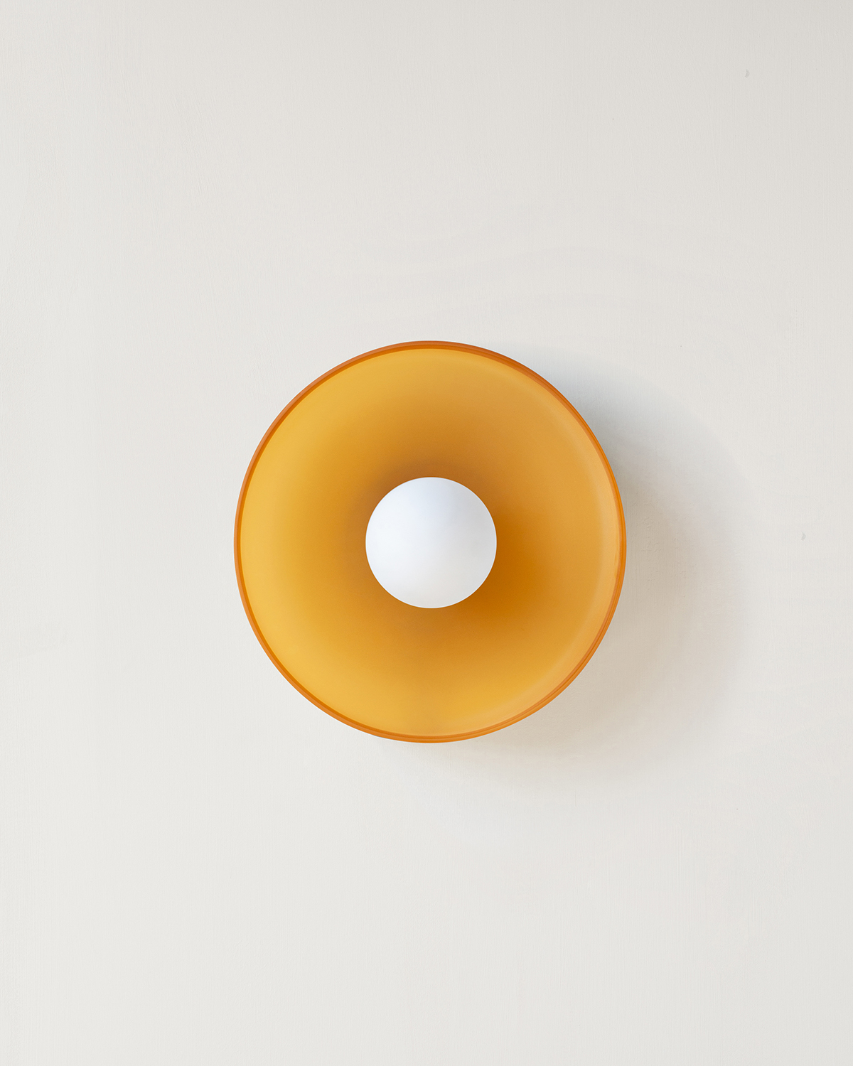 DISC SURFACE MOUNT, MEDIUM par IN COMMON WITH