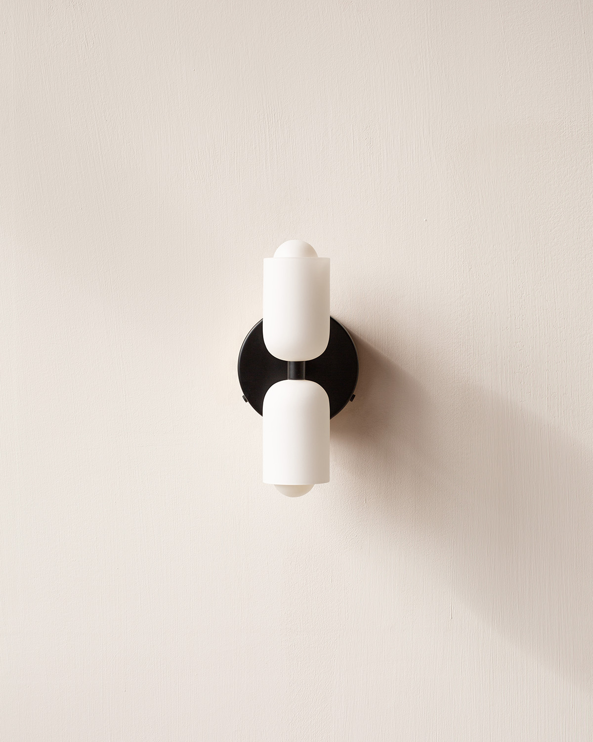 GLASS UP DOWN SCONCE par IN COMMON WITH