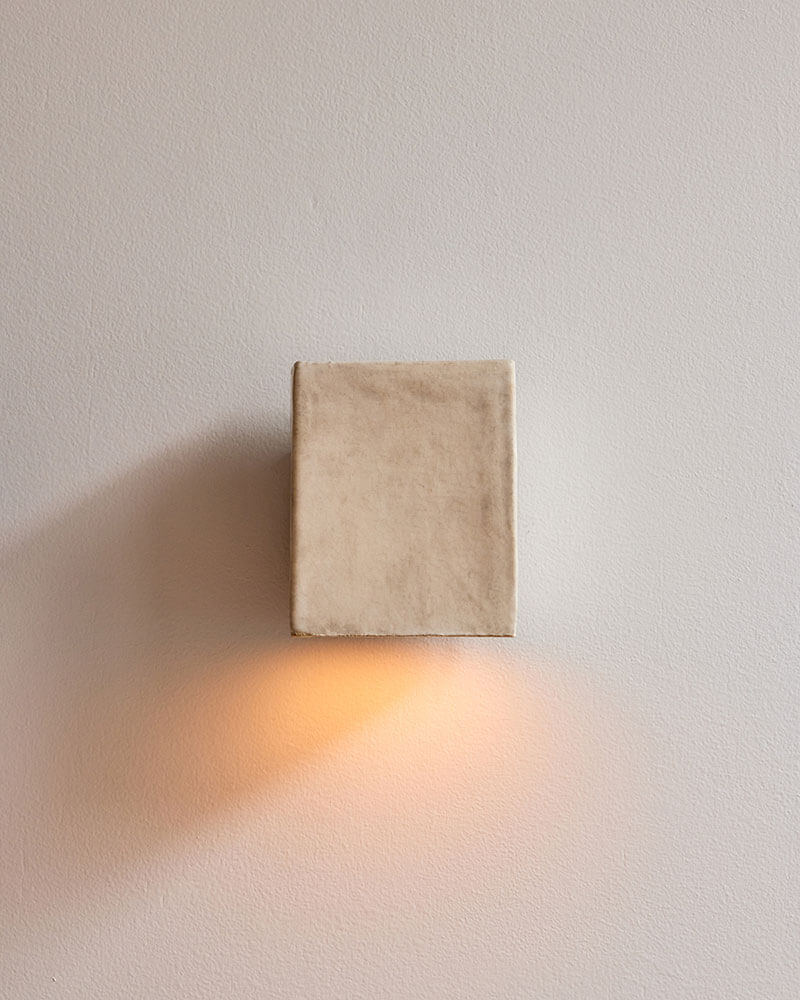 LUCA WALL SCONCE par IN COMMON WITH