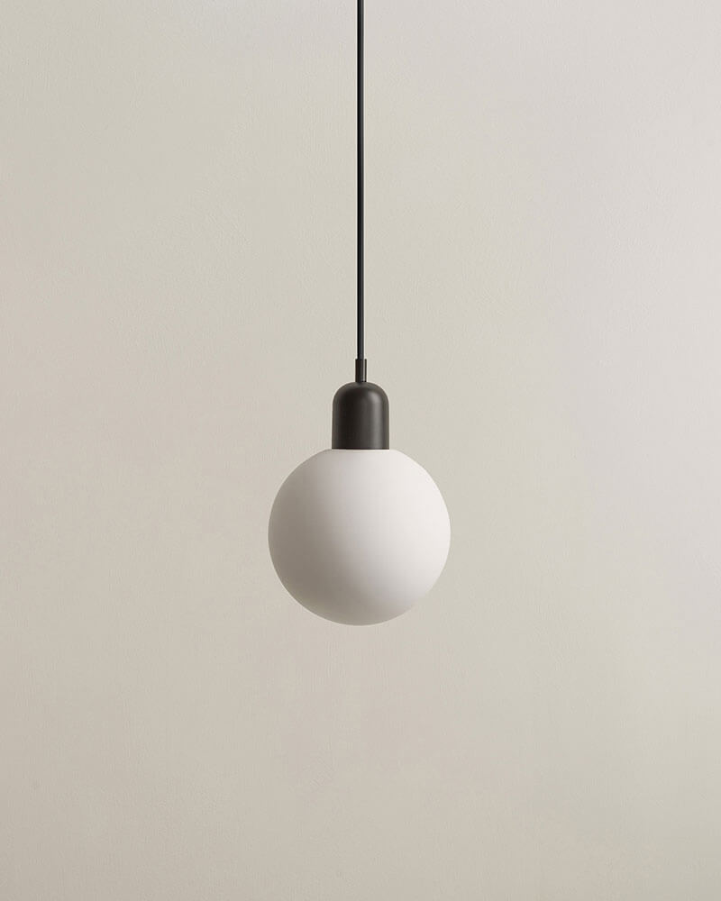 ORB PENDANT par IN COMMON WITH