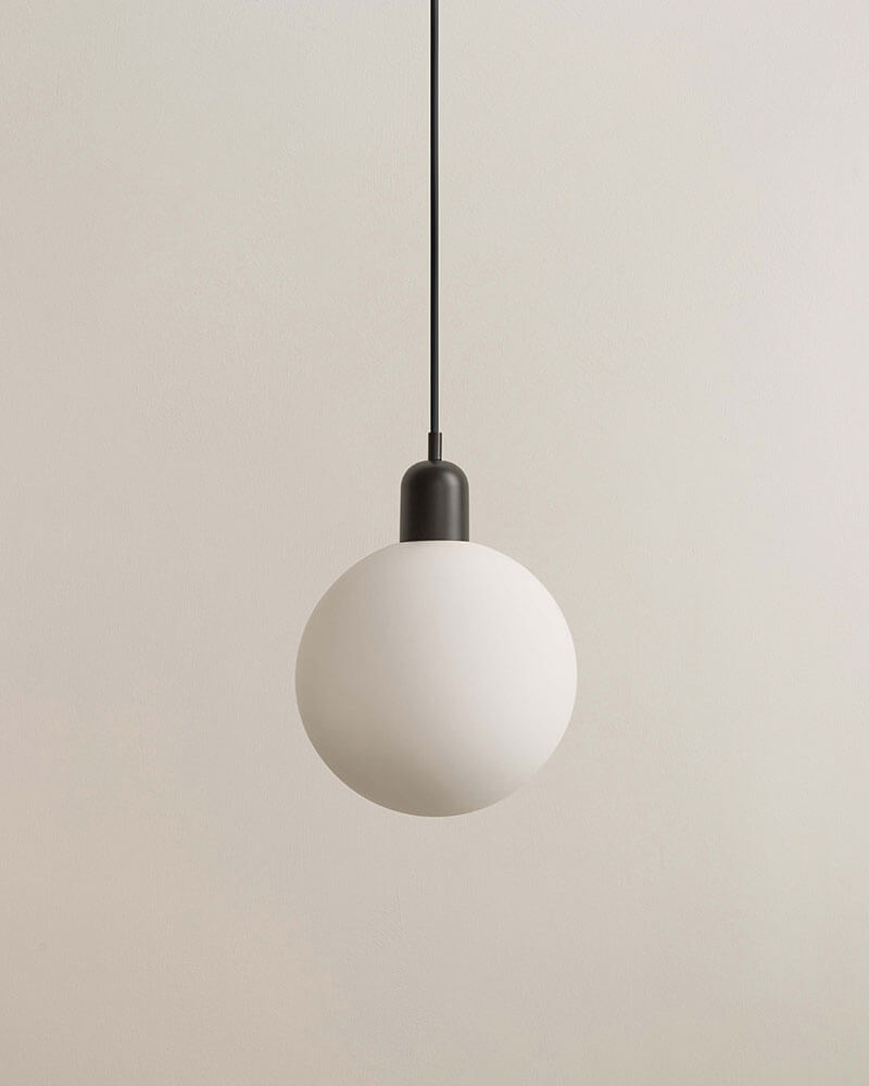 ORB PENDANT par IN COMMON WITH