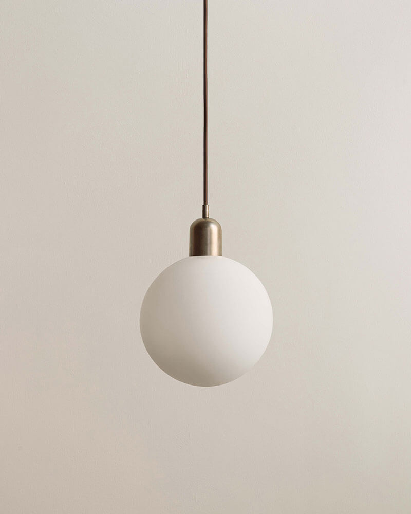 ORB PENDANT par IN COMMON WITH