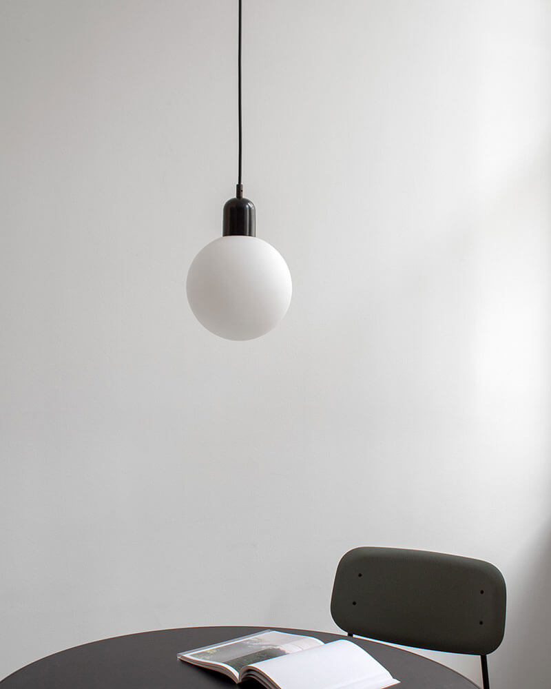 ORB PENDANT par IN COMMON WITH
