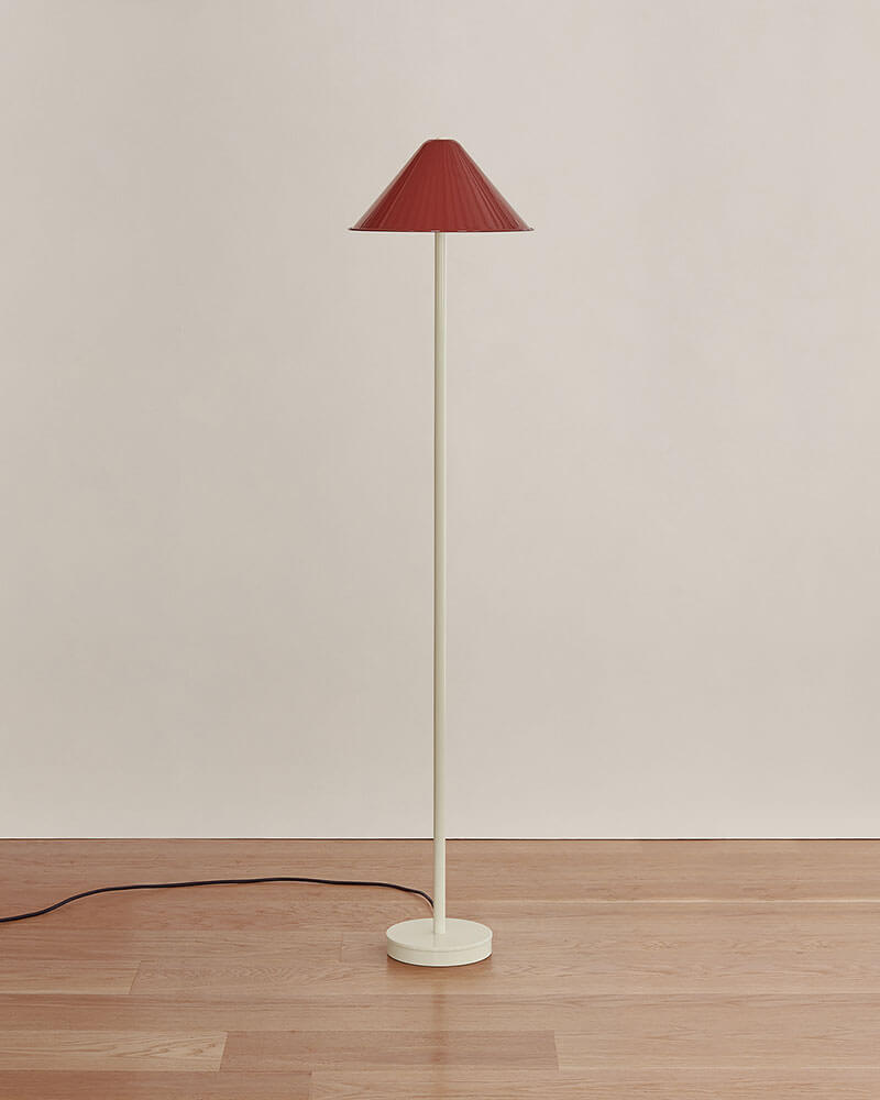 EAVE FLOOR LAMP par IN COMMON WITH