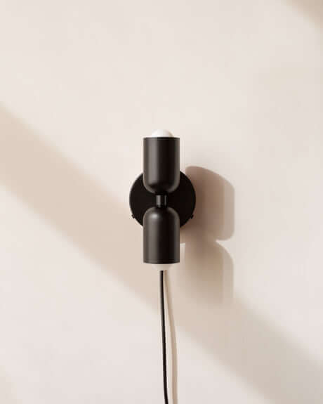 UP DOWN SCONCE, PLUG-IN par IN COMMON WITH