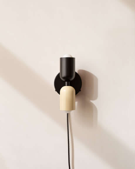 UP DOWN SCONCE, PLUG-IN par IN COMMON WITH