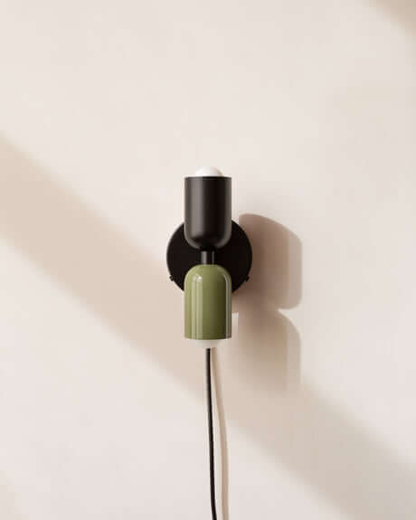 UP DOWN SCONCE, PLUG-IN par IN COMMON WITH