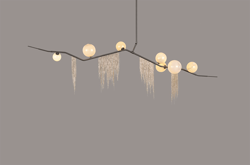 GLOBE CHERRY BOMB FRINGE CHANDELIER CBF.07.05 par Lindsey Adelman