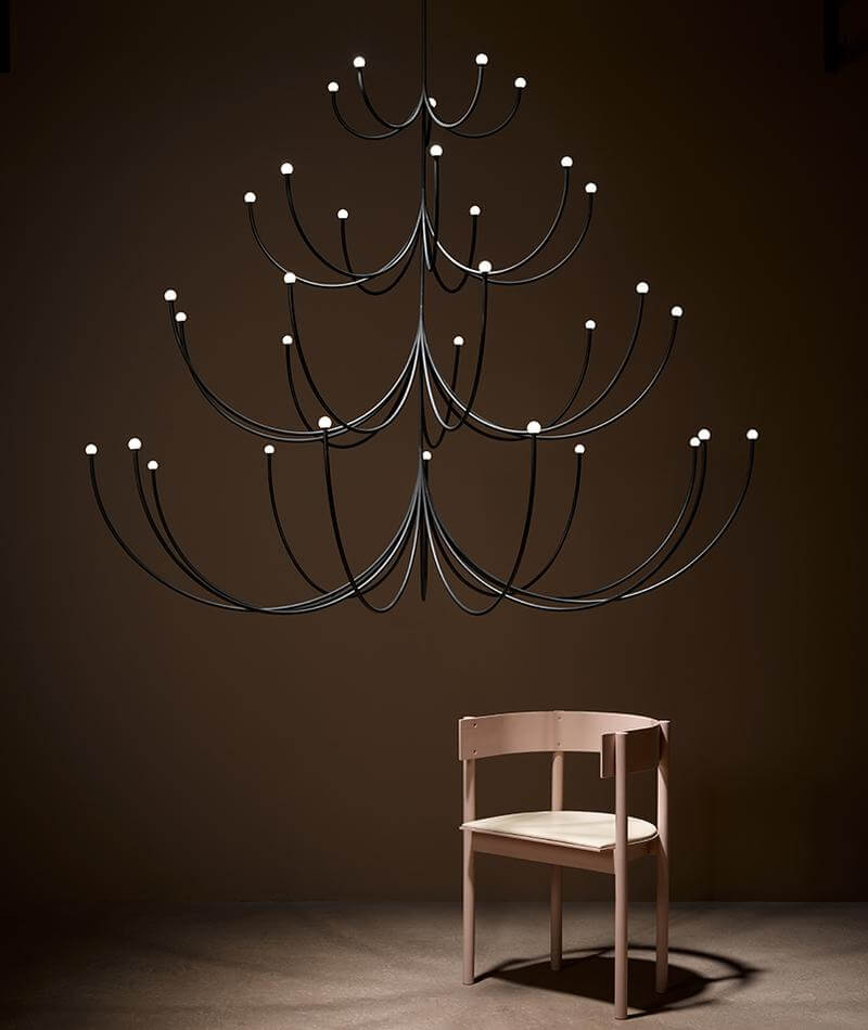 ARCA 4 TIER CHANDELIER par Matter Made