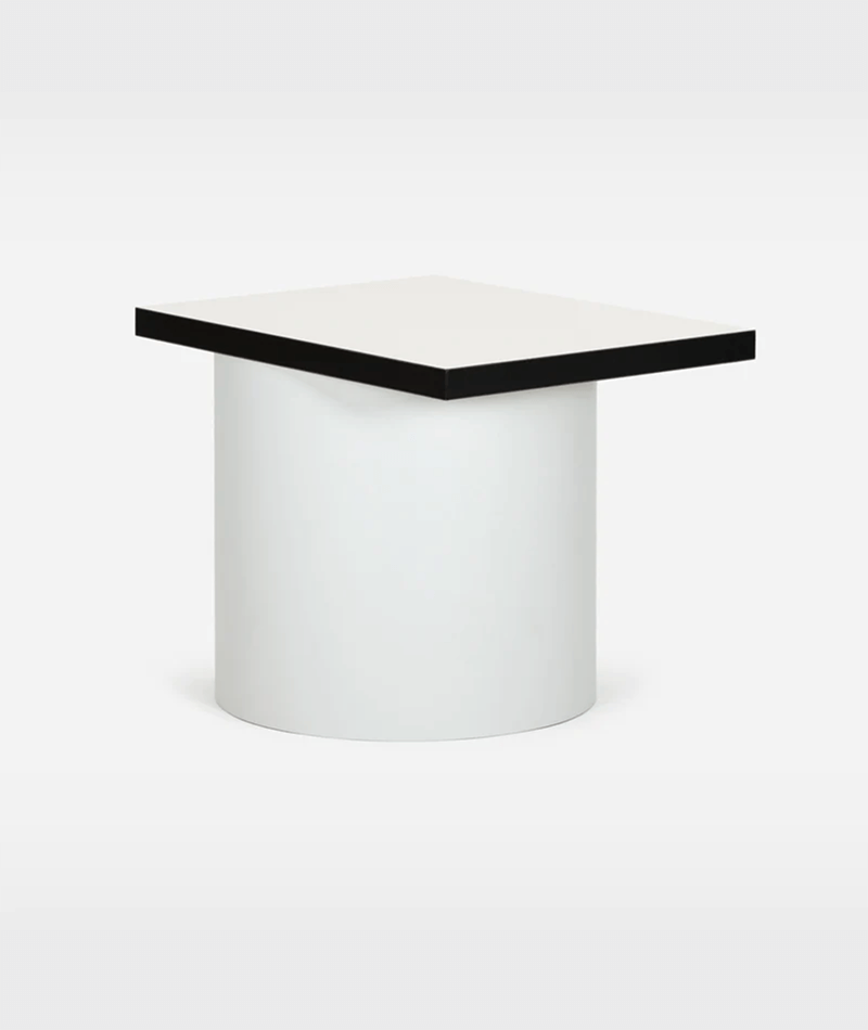 SLON SIDE TABLE ASYMMETRICAL par Matter Made